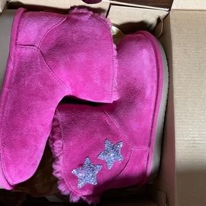 Ugg boots size 1 kookaburra